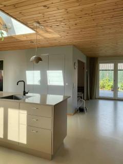 Retro 70s house with lake views in Jelling - 5
