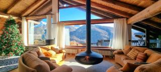 Chalet with fireplace and panoramic terrace - 9