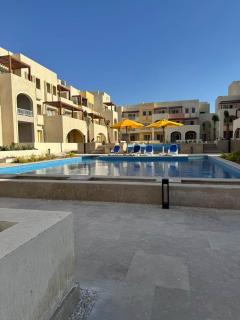G-01 Elegant 1BR| Pool access & balcony - 8