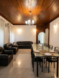 River Corner Villa - 3