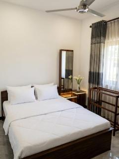 River Corner Villa - 1