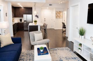 The Luxe City View Romantic Escape - 0