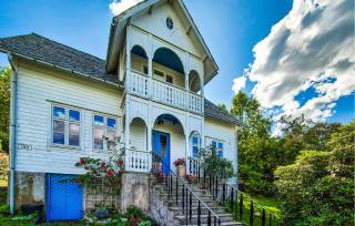 Beautiful Home In Bjoa With Wifi - 1