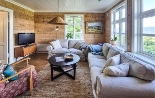 Beautiful Home In Bjoa With Wifi - 6