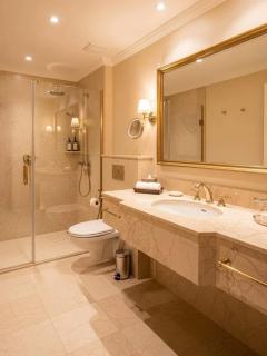 Hotel De Atlantiis Suites N Near Delhi International Airport, Delhi Airport - 6