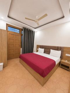 Hotel SHIVA COTTAGE - 1