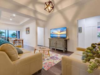 Urangan Family Friendly home with views & wifi by Custom Bnb Hosting - 0