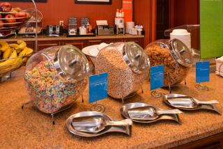 Hampton Inn by Hilton Litchfield - 1