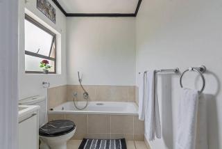 Zalari Luxe Loft B, Nature 1-Bed Loft, Paulshof, Sandton - Sandton - 1