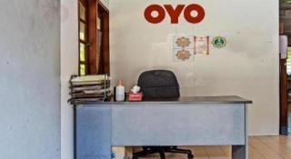 OYO 90278 Redzwan's Beach Resort - 1