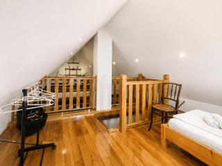 Holiday House Zoki - Peaceful Stay with Private Parking - 2
