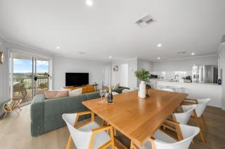 Beachley House - 4 bed home in North Beach - 7
