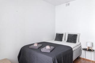 Apartments with Sauna, Balcony & Free Parking - 5