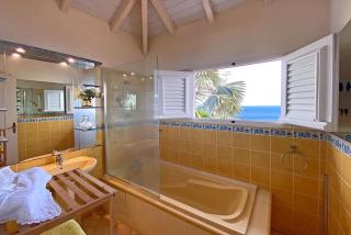 VUE CARAIBES location Martinique 4 chambres Case Pilote piscine vue mer - 8