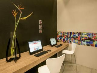 Hotel Ibis Cali Granada - 8