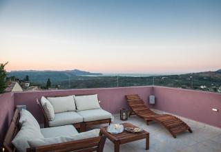 Listen to Nature in a Renovated Traditional Hilltop Villa Liodosifis with Heated Pool - 2