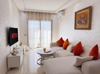 Luxury Garden Paradise apartment with beach and pool - 3