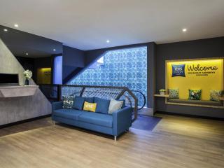 ibis budget Surabaya Diponegoro - 7