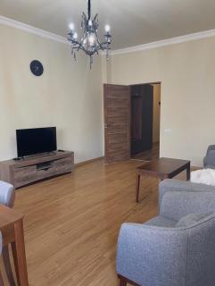 Spacious &Elegant 15th-Floor 2BDR Apt, 2 Balcony - 6