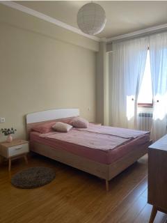Spacious &Elegant 15th-Floor 2BDR Apt, 2 Balcony - 2