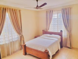 Deluxe 2 BR Luxury Holiday Home East Legon WI-FI - 7