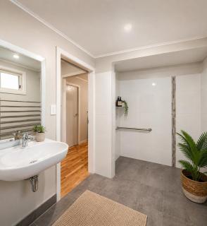 The Gatfield Lodge - Charming 3-Bedroom Retreat - 4