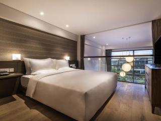 Novotel Suites Shanghai Hongqiao - 2