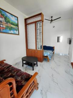 AGM Homestay- Budget AC Studio suite with Kitchen & Bath - 8