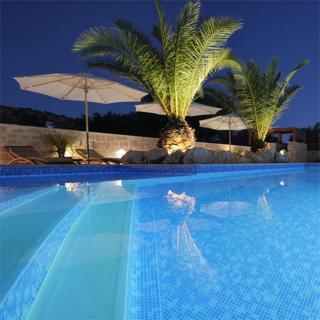 Exceptional Penthouse with swimming pool- Top location - 9