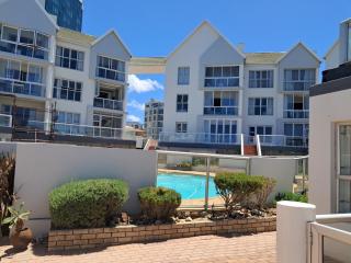 Garden apartment on the beach - 1