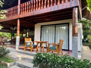 Secret Lake House - 1