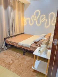 2BR Staycation Near BGC & McKinley Hill - 3