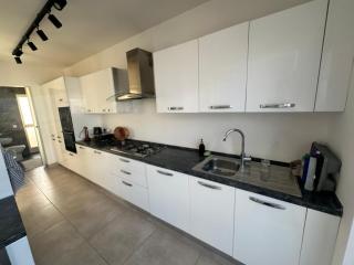 Sliema, Balluta Penthouse Apartment with terrace - 2