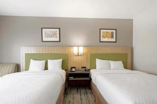 SureStay by Best Western Lewisville Dallas - 2