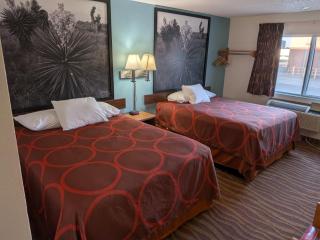 Super 8 by Wyndham Plano/Dallas Area - Plano - 1