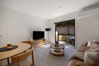 Warm & Stylish Dart Retreat with Parking - 6