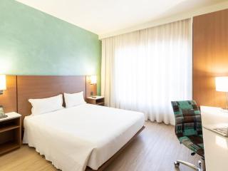 ibis Styles Curitiba Aeroporto - 2