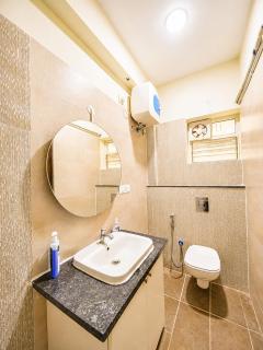 Sky View Homestays 3BR Luxury Villa Hyderabad - 3