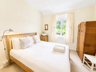 Oak House in Mid Wales with Log Burner By Seren Short Stays - 5