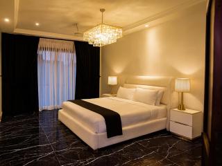Aurora Suites 1 Bed Apartment Bahria Heights 1 With Free Breakfast - Rawalpindi - 0