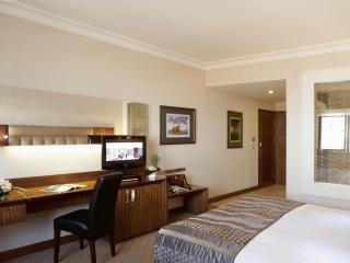 Mövenpick Hotel Izmir - 4