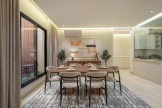 NEW Cozy 3BR Apt - Business-ready - Central Location - 1