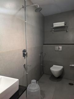 Hotel Highway Inn - 2