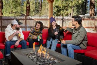 Tahoe Cabin - Hot Tub, Fire Pit, Pool Table, 12Min to Heavenly - perfect for friends, families, pets - 4