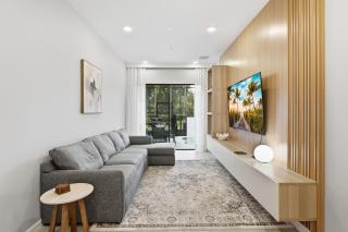 Luxury 5BR Villa w 4 -En Suites Heart of Orland - 4