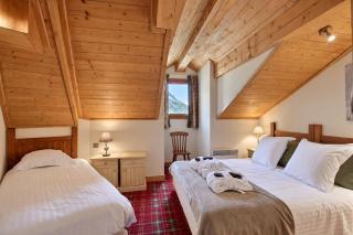 ARC 1950, Appartement 2 chambres, Duplex, Cheminée, 6 pers, Sauna, Hammam, Jacuzzi, Salle de fitness, Piscine intérieure chauffée, Départ et retour skis aux pieds - 2