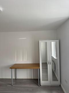One bedroom with private bathroom - 1