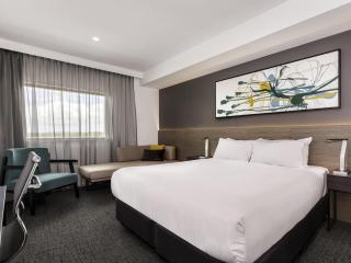 Mercure Sunshine Coast Kawana Waters - 1