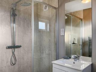 Mountain Goat Lodge - 1