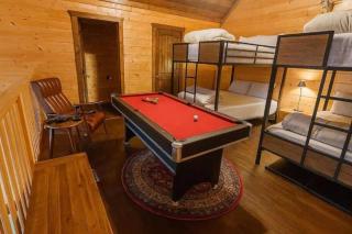 Private Luxury Cabin - Hot Tub - Pool Table - Ping Pong - Firepit - Loft - 8